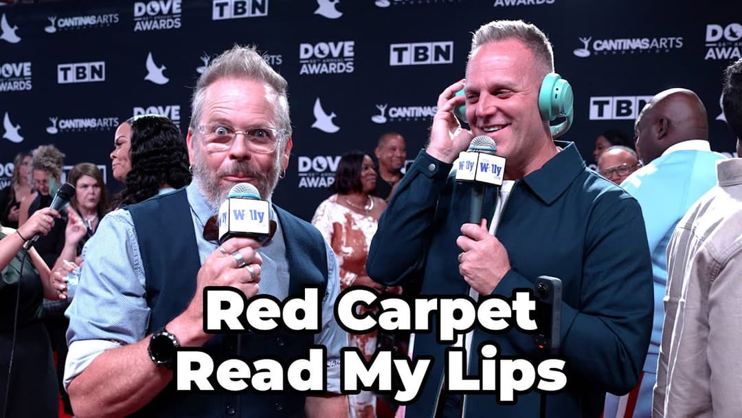 Red Carpet Read My Lips