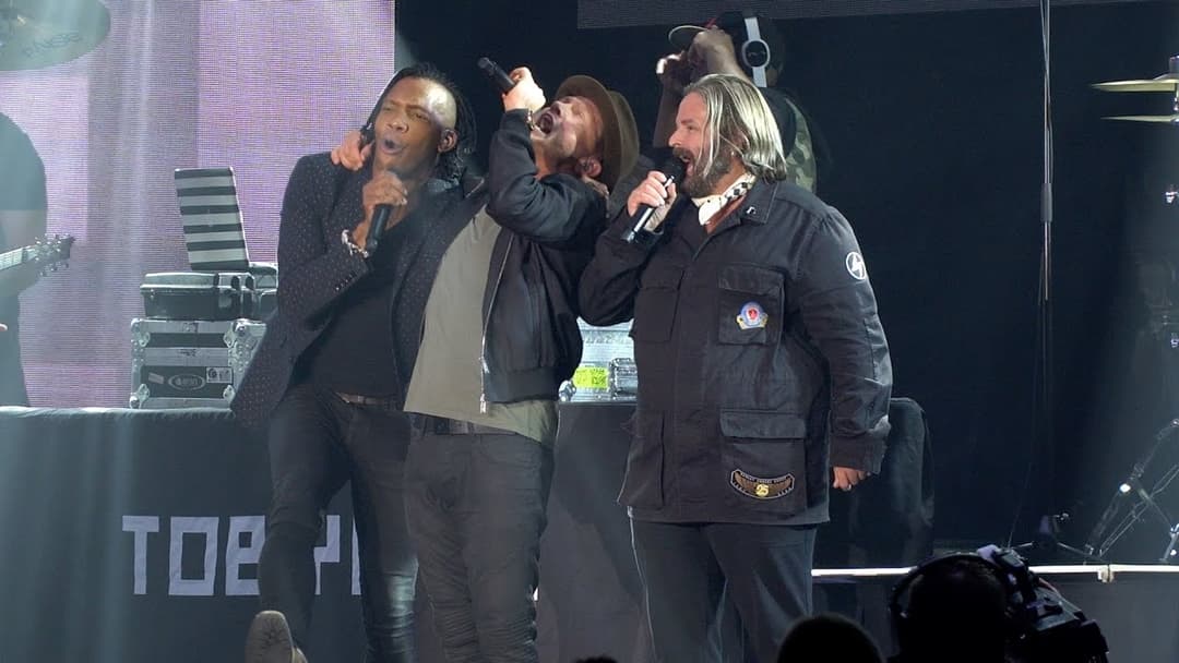 DC Talk Reunites at the Dove Awards