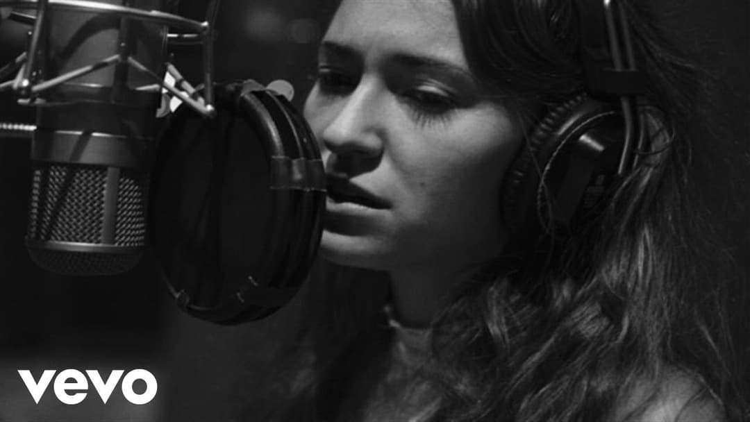 Why Tell You "Merry Christmas" When Lauren Daigle Could Sing It Better?